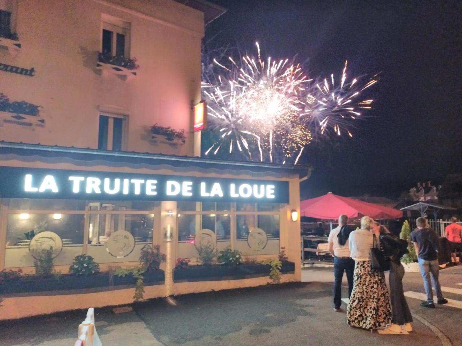 La Truite De La Loue Hotel Quingey Buitenkant foto